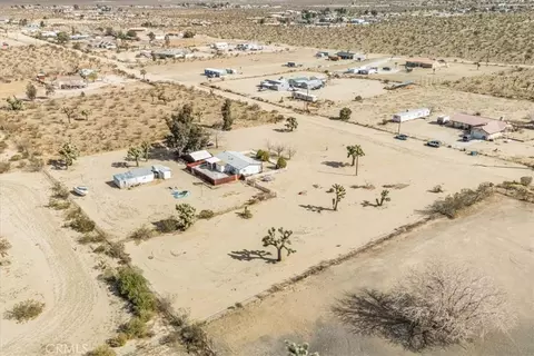View/Area - 13378 Paramount Rd, Phelan, CA 92371 photo 2 of 15