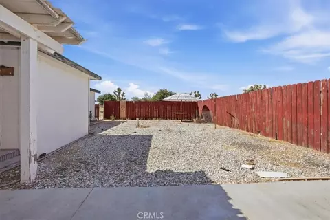 Exterior - 13378 Paramount Rd, Phelan, CA 92371 photo 9 of 14