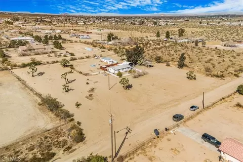 View/Area - 13378 Paramount Rd, Phelan, CA 92371 photo 1 of 15