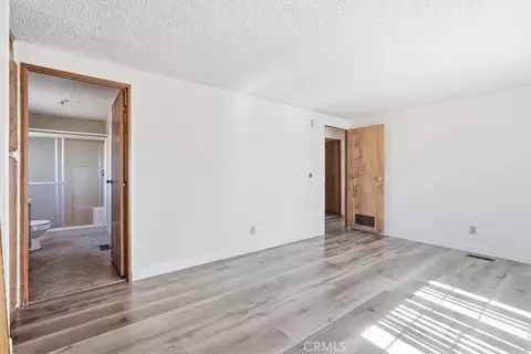 Bedroom - 13378 Paramount Rd, Phelan, CA 92371 photo 4 of 4
