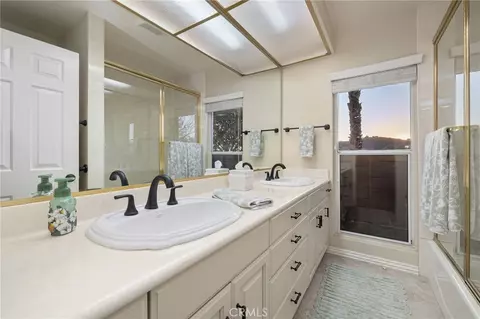 Bath - 705 Beaverbrook, Glendora, CA 91740 photo 4 of 4