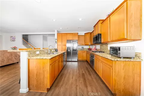 Kitchen - 11239 Scarlet Ave, Adelanto, CA 92301 photo 2 of 4