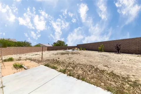 Exterior - 11239 Scarlet Ave, Adelanto, CA 92301 photo 4 of 7