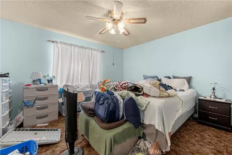 Bedroom - 18215 Carob, Hesperia, CA 92345 photo 3 of 3