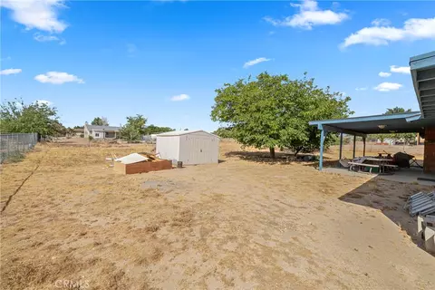 Exterior - 18215 Carob, Hesperia, CA 92345 photo 3 of 3