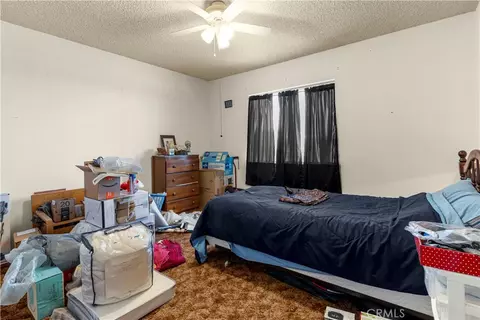 Bedroom - 18215 Carob, Hesperia, CA 92345 photo 2 of 3