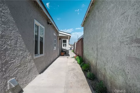 Entry Way - 16213 S Thorson, Compton, CA 90221 photo 1 of 3
