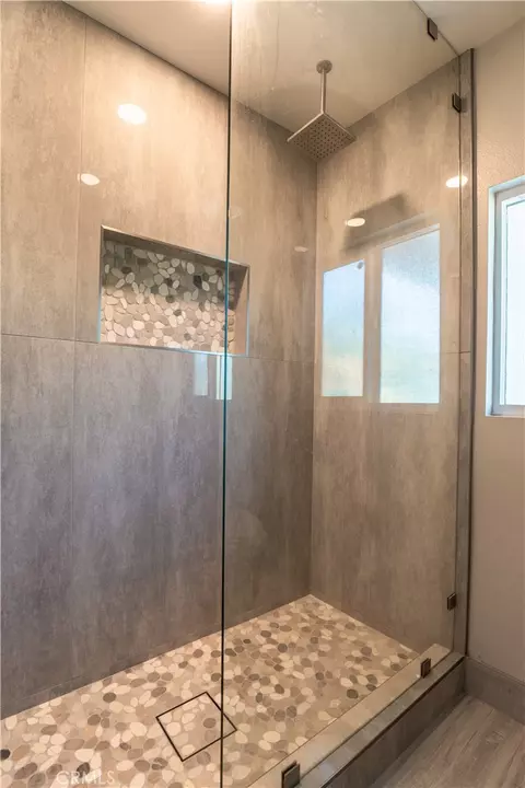 Bath - 16213 S Thorson, Compton, CA 90221 photo 6 of 7