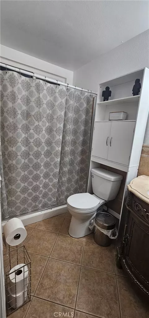 Bath - 1386 E F, Ontario, CA 91764 photo 3 of 4