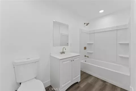 Bath - 10546 Orchard St, Bloomington, CA 92316 photo 2 of 3