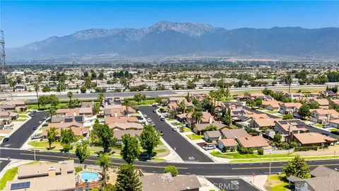 View/Area - 13484 Columbus Ct, Fontana, CA 92336 photo 7 of 7