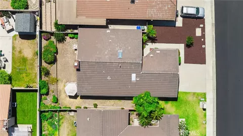 View/Area - 13484 Columbus Ct, Fontana, CA 92336 photo 1 of 7