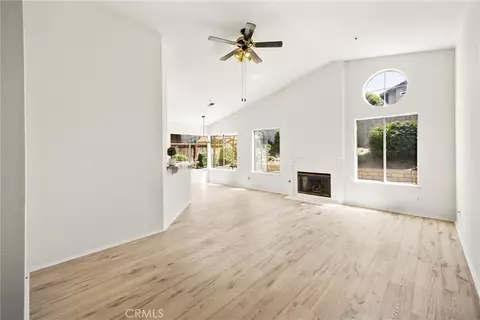 Living - 13484 Columbus Ct, Fontana, CA 92336 photo 1 of 7