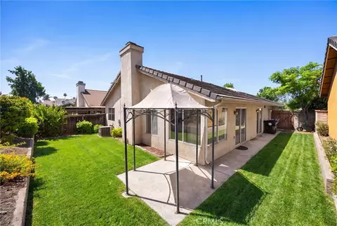 Exterior - 13484 Columbus Ct, Fontana, CA 92336 photo 3 of 9
