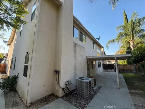 Exterior - 45402 Eagle Crest Ln, Temecula, CA 92592 photo 4 of 8