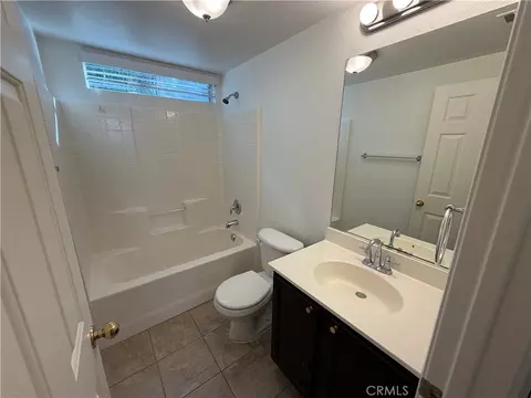 Bath - 45402 Eagle Crest Ln, Temecula, CA 92592 photo 1 of 7
