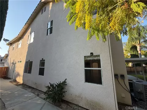 Exterior - 45402 Eagle Crest Ln, Temecula, CA 92592 photo 5 of 8