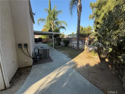 Exterior - 45402 Eagle Crest Ln, Temecula, CA 92592 photo 6 of 8
