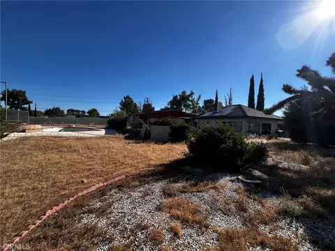 Exterior - 14981 Pamlico, Apple Valley, CA 92307 photo 6 of 8