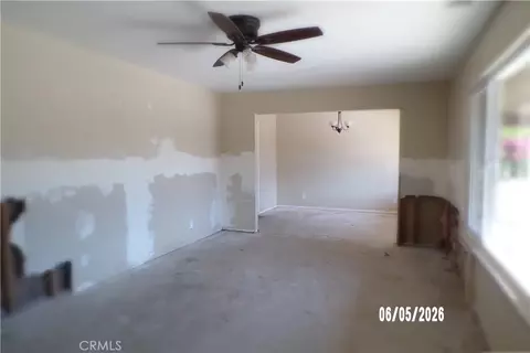 Living - 8309 Langdon, Hesperia, CA 92345 photo 3 of 5