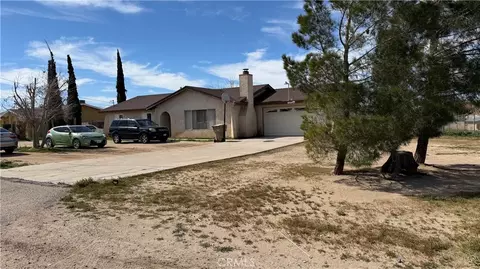 Exterior - 11890 Jacaranda, Hesperia, CA 92345 photo 3 of 4