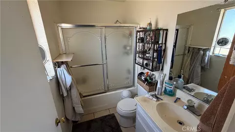 Bath - 11890 Jacaranda, Hesperia, CA 92345 photo 1 of 2