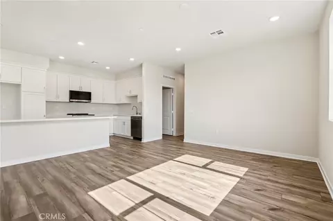 Living - 36142 Domingo Ave #2101, Murrieta, CA 92563 photo 3 of 5