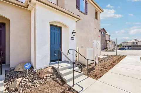 Exterior - 36142 Domingo Ave #2101, Murrieta, CA 92563 photo 6 of 7