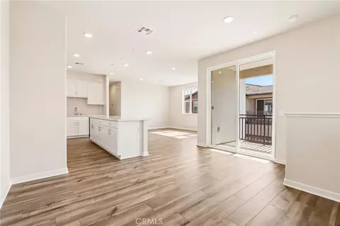 Living - 36142 Domingo Ave #2101, Murrieta, CA 92563 photo 2 of 5