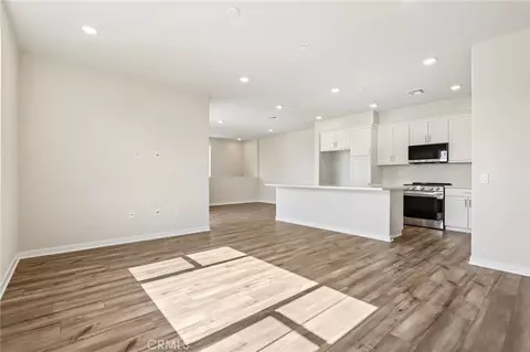 Living - 36142 Domingo Ave #2101, Murrieta, CA 92563 photo 1 of 5