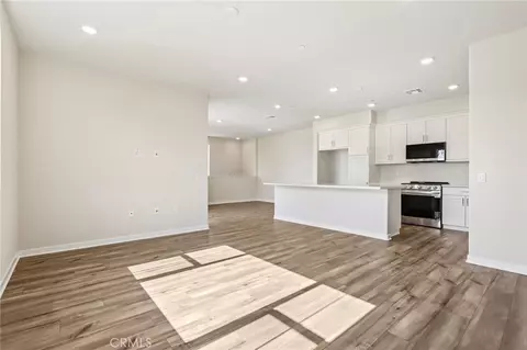Living - 36142 Domingo Ave #2101, Murrieta, CA 92563 photo 1 of 5