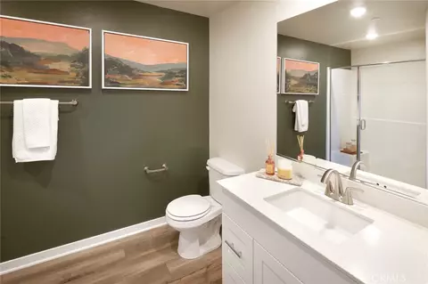 Bath - 36137 Domingo Ave #2002, Murrieta, CA 92563 photo 3 of 3