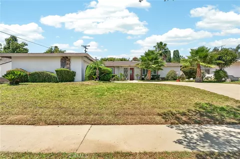 Exterior - 606 E Mesa, Rialto, CA 92376 photo 4 of 10