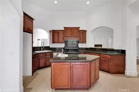 Kitchen - 16233 Ridge View Dr, Apple Valley, CA 92307 photo 1 of 2