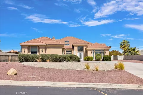 Exterior - 16233 Ridge View Dr, Apple Valley, CA 92307 photo 2 of 9