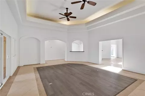 Living - 16233 Ridge View Dr, Apple Valley, CA 92307 photo 5 of 11
