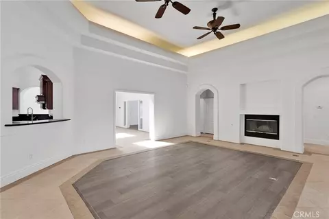 Living - 16233 Ridge View Dr, Apple Valley, CA 92307 photo 4 of 11