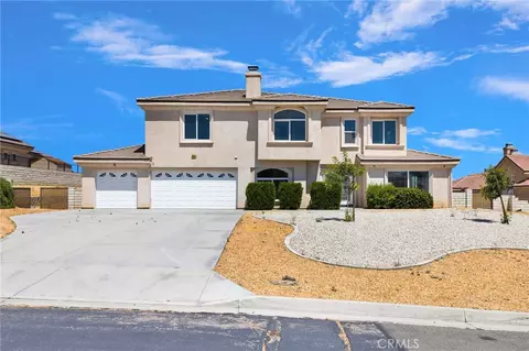 Exterior - 16245 Ridge View Dr, Apple Valley, CA 92307 photo 2 of 10