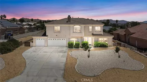 16245 Ridge View Dr, Apple Valley, CA 92307