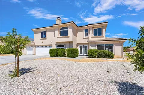 Exterior - 16245 Ridge View Dr, Apple Valley, CA 92307 photo 3 of 10