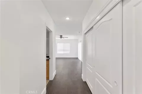Entry Way - 16245 Ridge View Dr, Apple Valley, CA 92307 photo 7 of 14