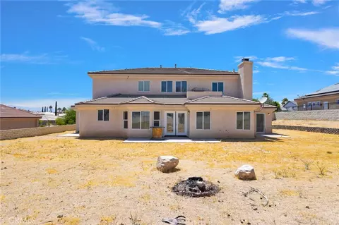 Exterior - 16245 Ridge View Dr, Apple Valley, CA 92307 photo 7 of 10