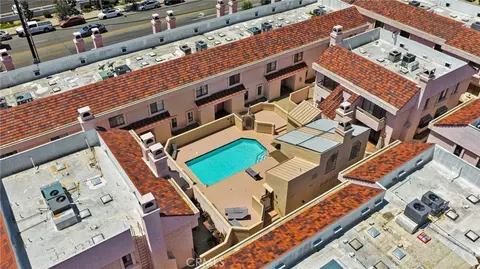 9906 Owensmouth, Chatsworth, CA 91311