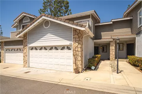 113 Autumn Oaks Ln, Glendora, CA 91741