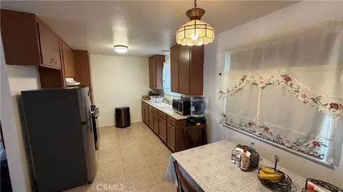 Entry Way - 16087 Spruce, Hesperia, CA 92345 photo 1 of 4