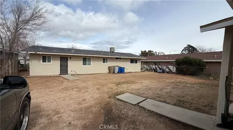 Exterior - 16087 Spruce, Hesperia, CA 92345 photo 2 of 3
