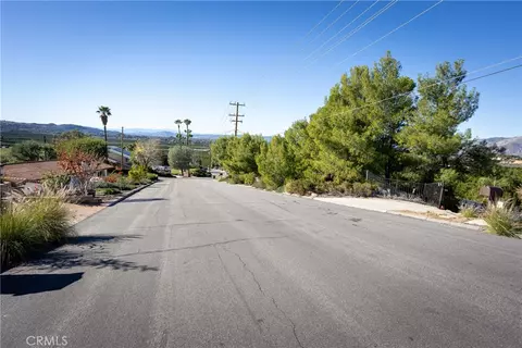 View/Area - 44750 Adobe Dr, Hemet, CA 92544 photo 8 of 9