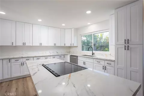 Kitchen - 44750 Adobe Dr, Hemet, CA 92544 photo 7 of 7