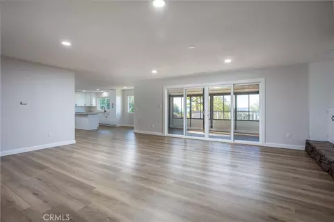 Living - 44750 Adobe Dr, Hemet, CA 92544 photo 4 of 6