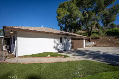 Exterior - 44750 Adobe Dr, Hemet, CA 92544 photo 5 of 13
